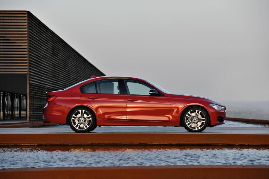  BMW 3-Series 2012 года  (фото 151 из 191)